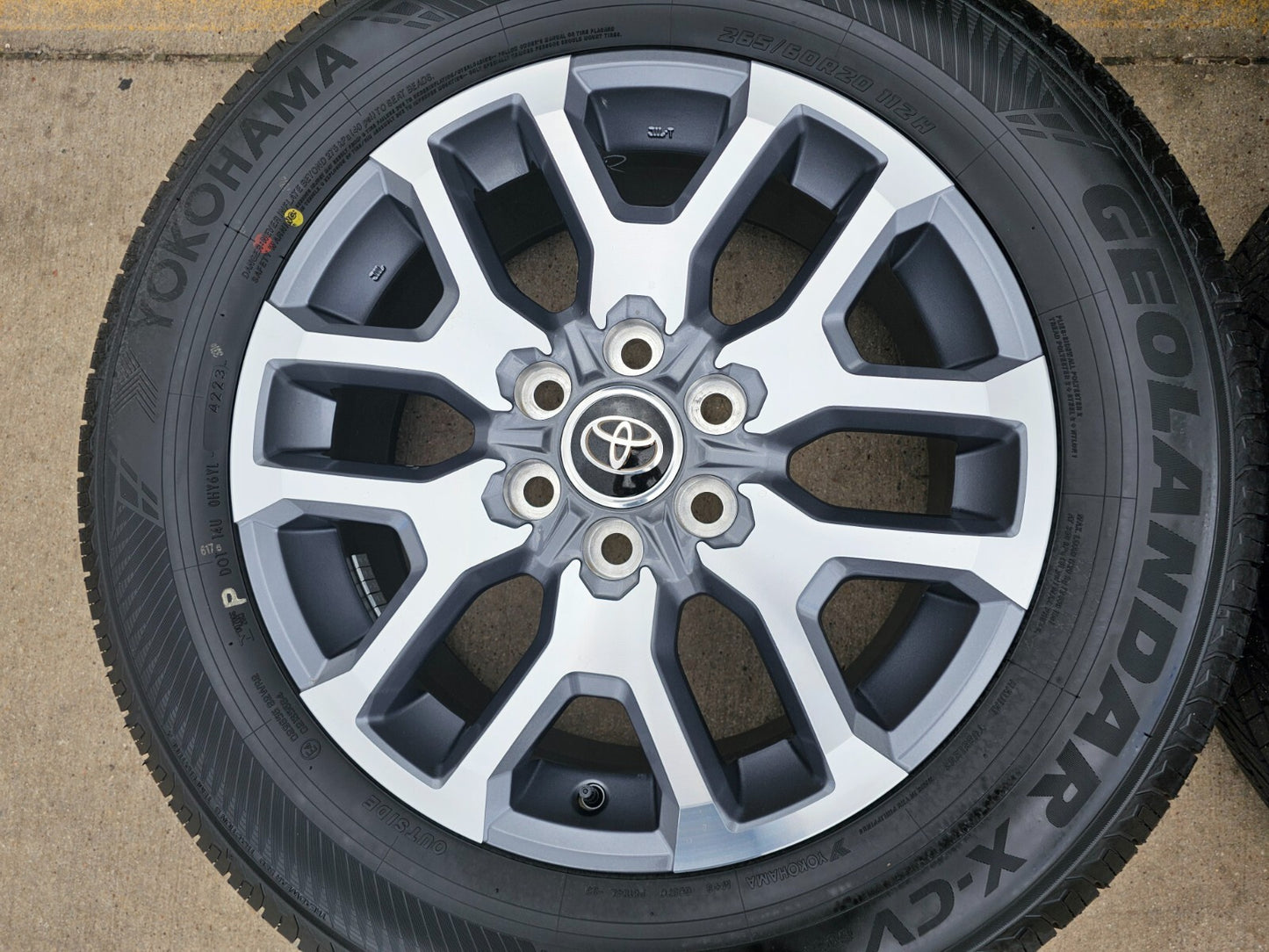20" Toyota Tundra TSS TRD OEM wheels rims 95359 75277 Sequoia 2024 2025 2026 NEW