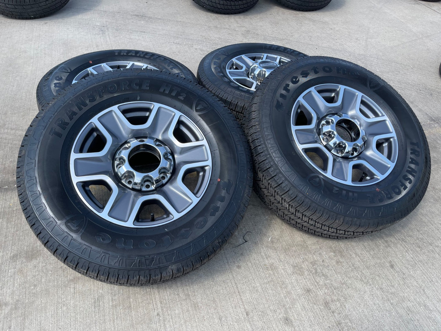 18" Ford F-250 F-350 Lariat FX-4 OEM wheels 10480 10298 tires FIRESTONE H/T2