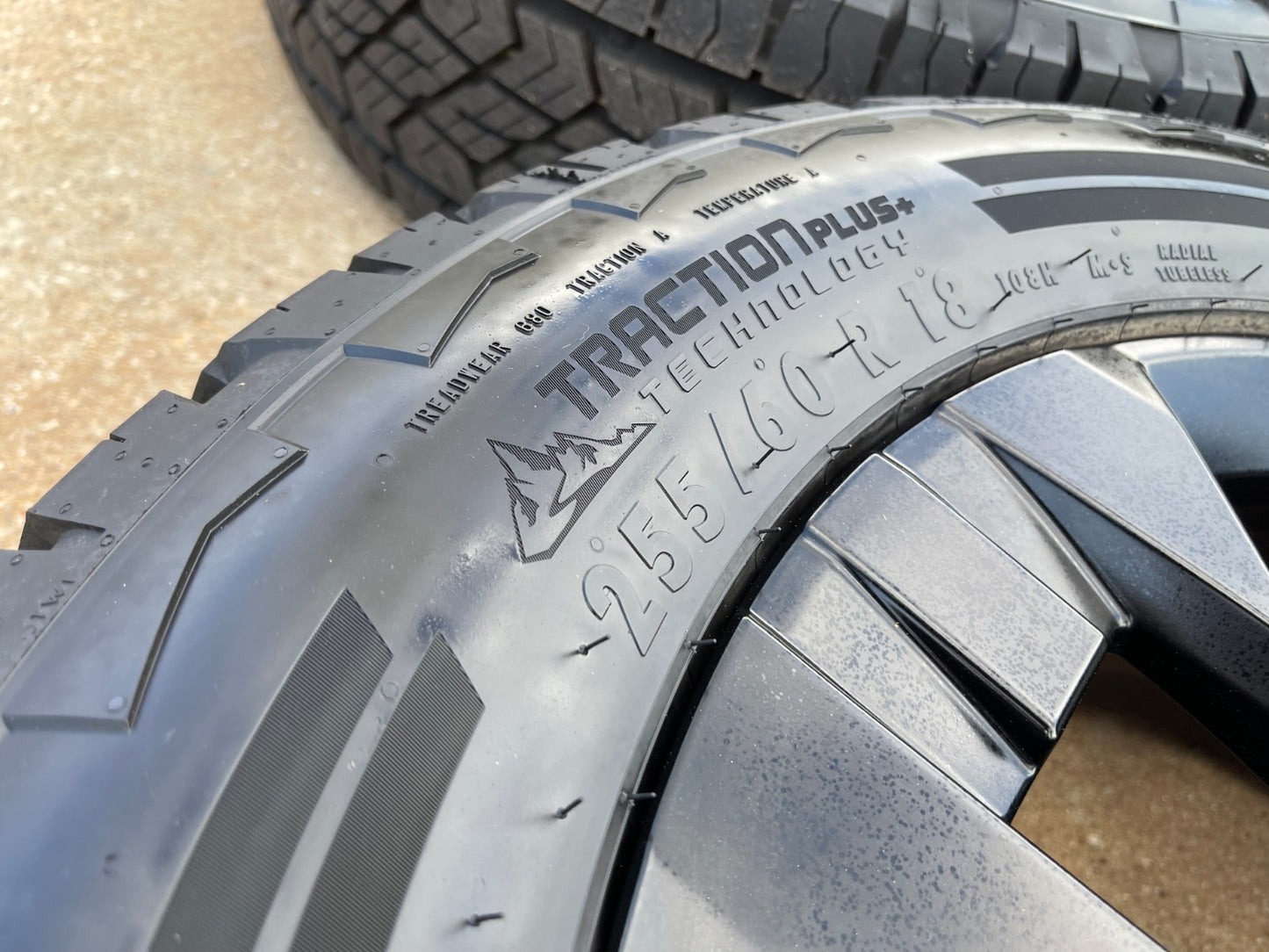 18" Kia Telluride X-PRO OEM wheels rims Sorento Sedona CONTINENTAL 2026 2027 NEW