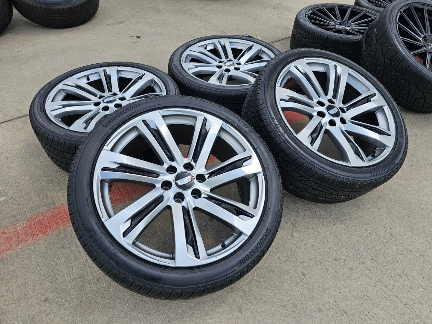 24" Cadillac Escalade V Platinum OEM wheel rim tire spare (1) 2025-2027 NEW