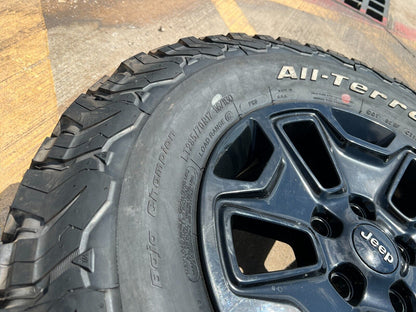 17" Jeep Wrangler OEM wheel rim SPARE 9118 tire spare BFG 33"