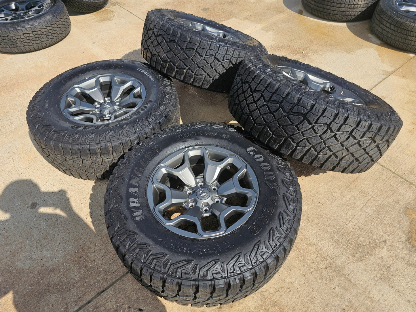 18" Dodge Ram 1500 TRX RHO GRAY OEM 66002 wheels rims SET TERRITORY A/T 35"