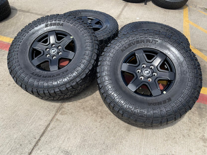 17" Ford Bronco wheels rims 95292 10383 SASQUATCH Ranger tires KENDA 37"
