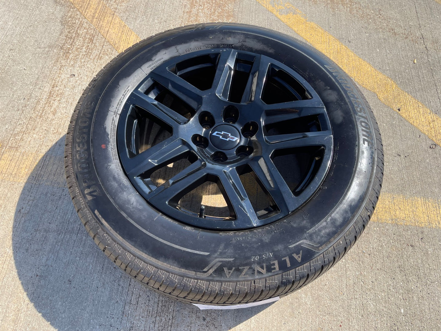 (1) 20" Chevy Silverado Tahoe Suburban ZR2 OEM 5913 wheel rim spare BRIDGESTONE
