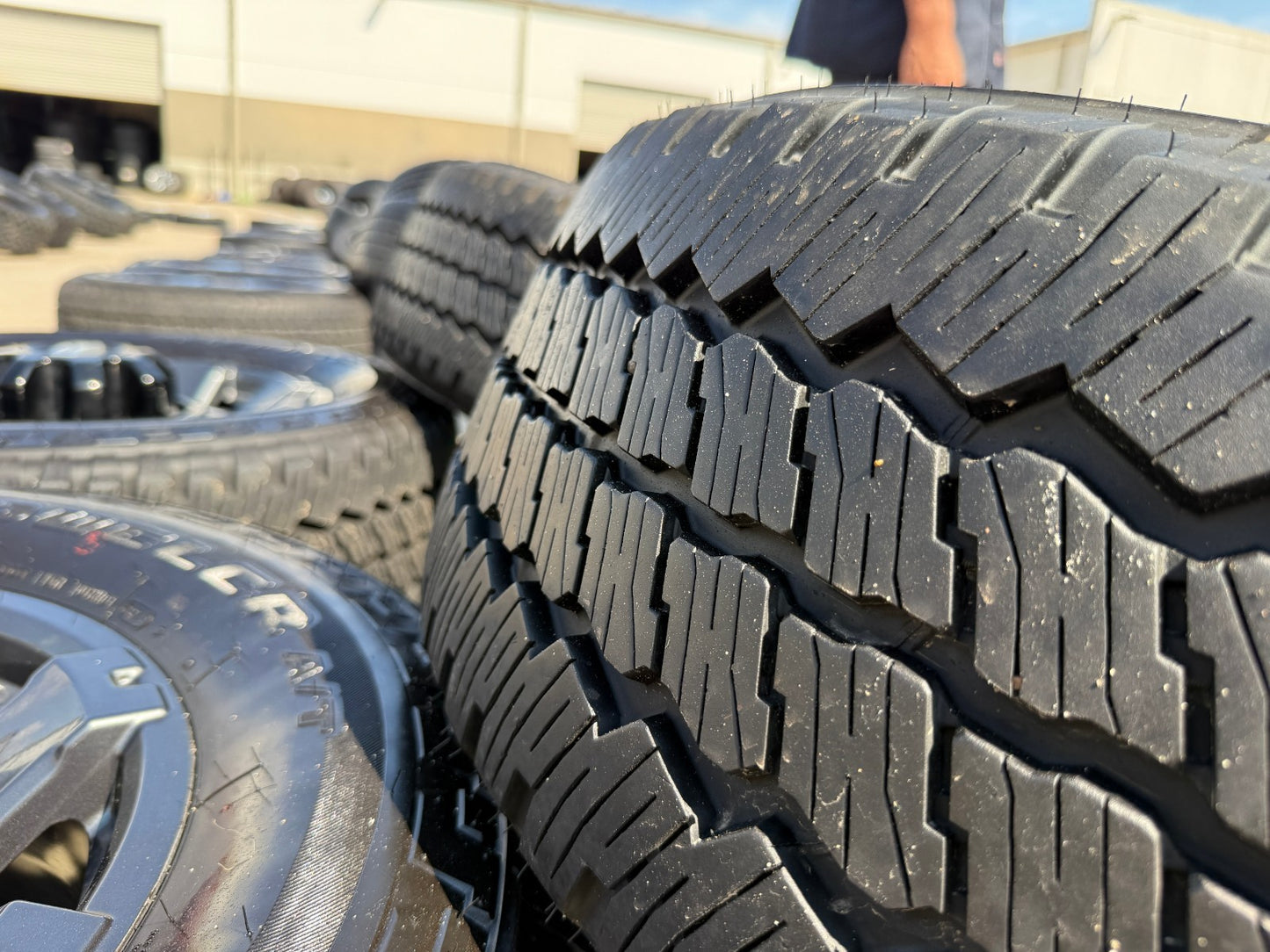 20" Ford F-250 F-350 OEM gray Lariat 10485 10296 wheels rims tires BRIDGESTONE
