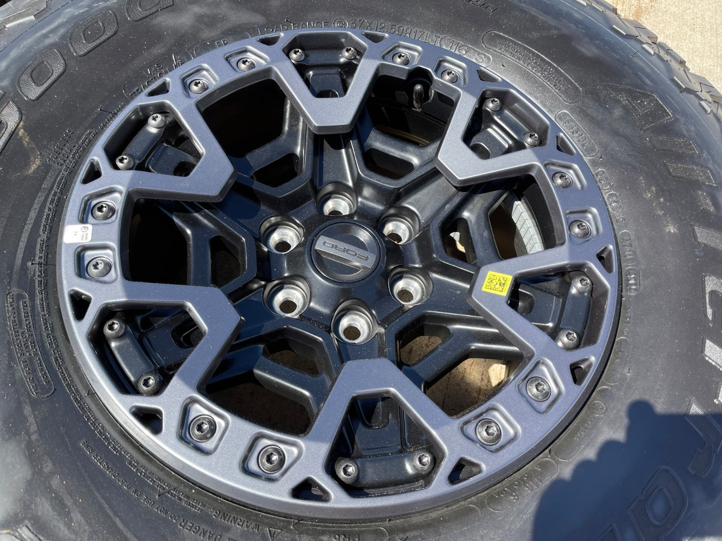 17" Ford F-150 Raptor R OEM BEADLOCK rim wheel 37" tire spare 2024 2025 2026 NEW