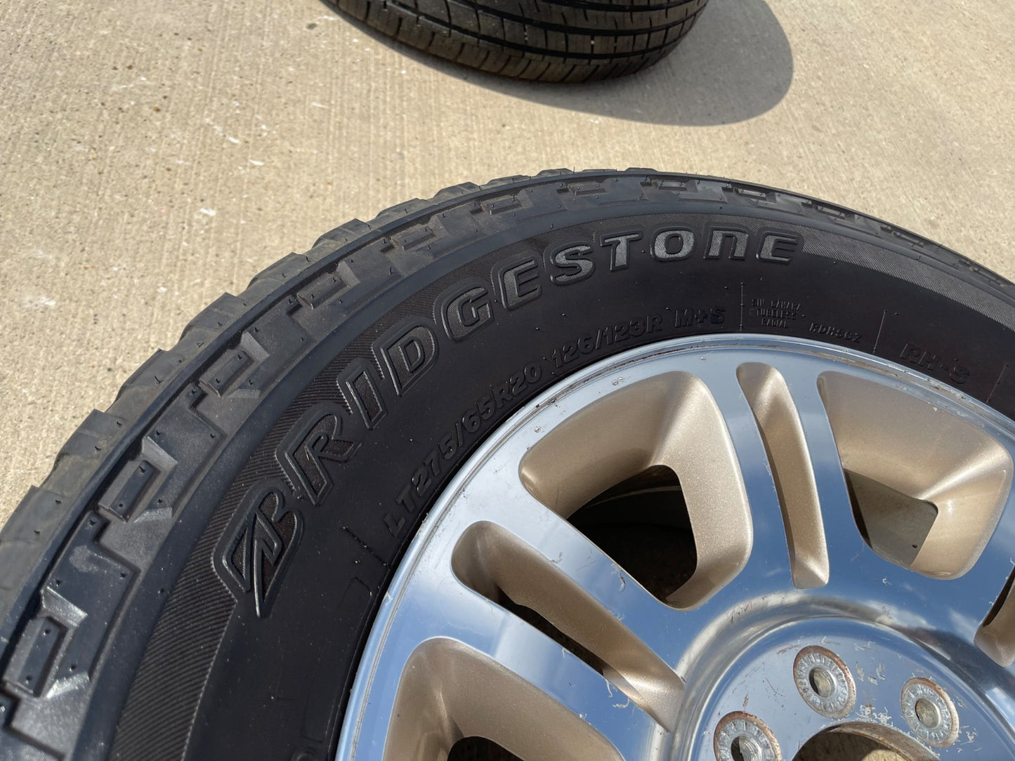20" Ford F-250 F-350 OEM 3951 3845 KING RANCH rim wheel tire BRIDGESTONE A/T