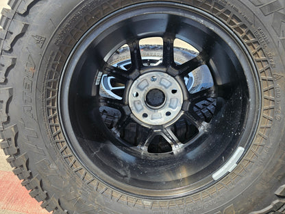 17" Jeep Wrangler Rubicon OEM wheels rims Gladiator tires A/T3 2025 NEW