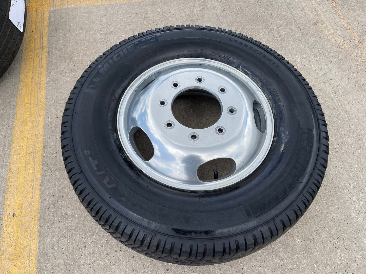 17" Ford F-350 Dually SPARE rim wheel OEM FRONT 3618 tire MICHELIN