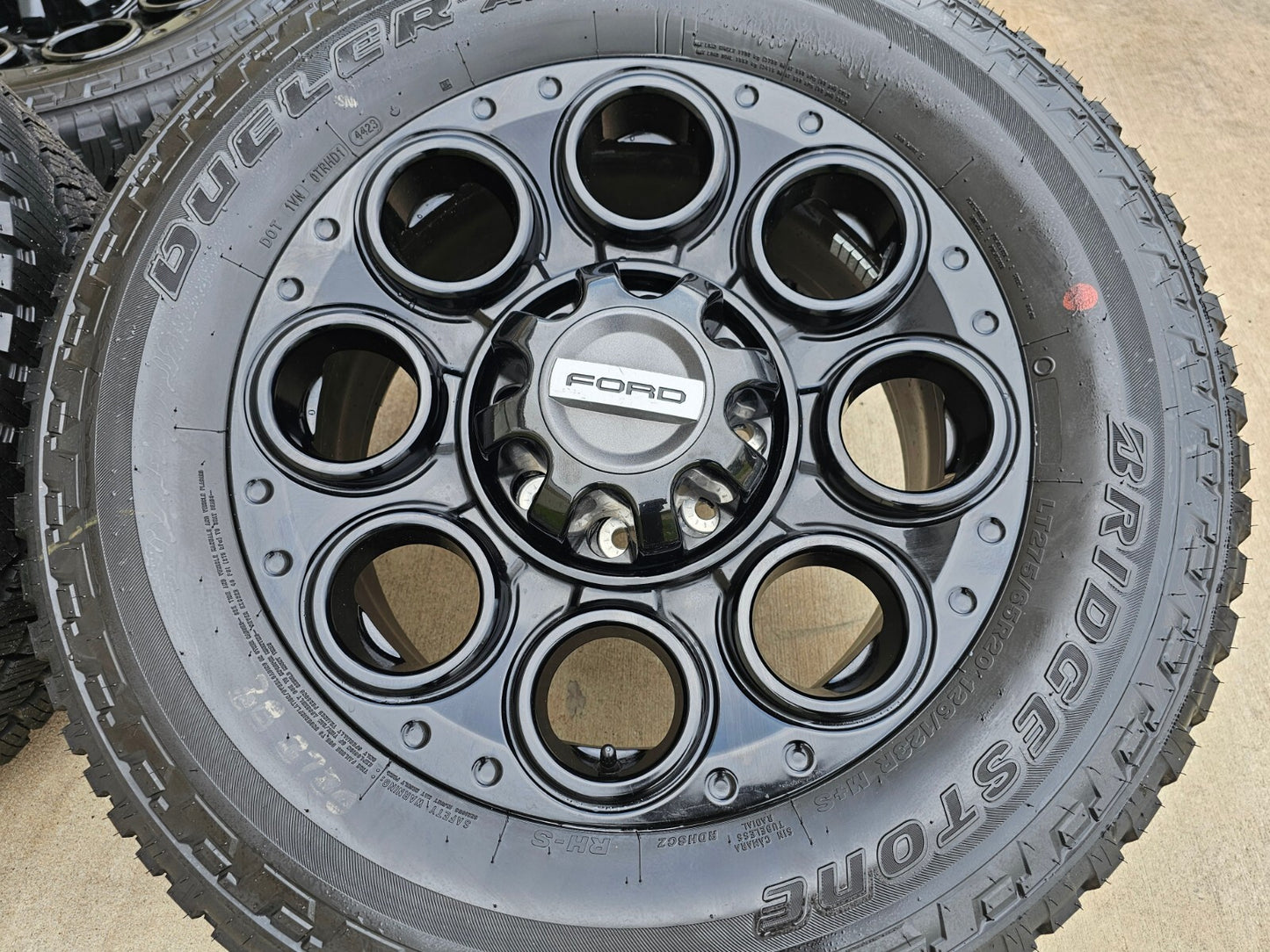 20" Ford F-250 F-350 OEM black LARIAT wheels rims 10299 tires BRIDGESTONE NEW