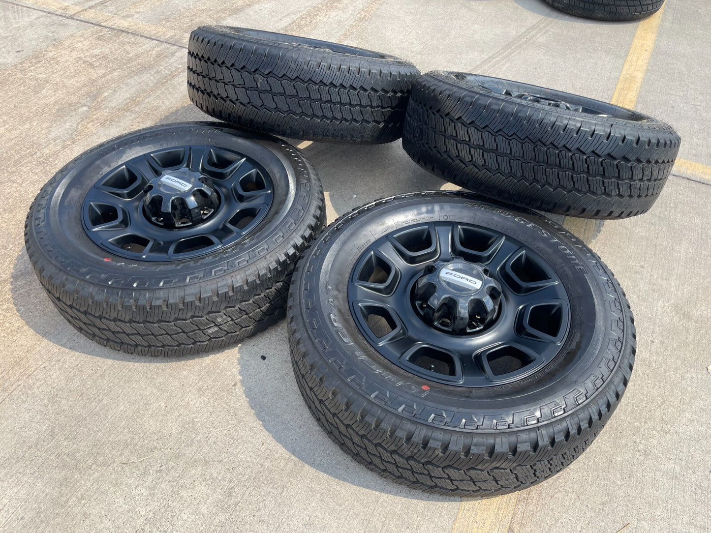 20" Ford F-250 F-350 OEM Lariat Platinum wheels rims 10486 tires 2025 2026 NEW