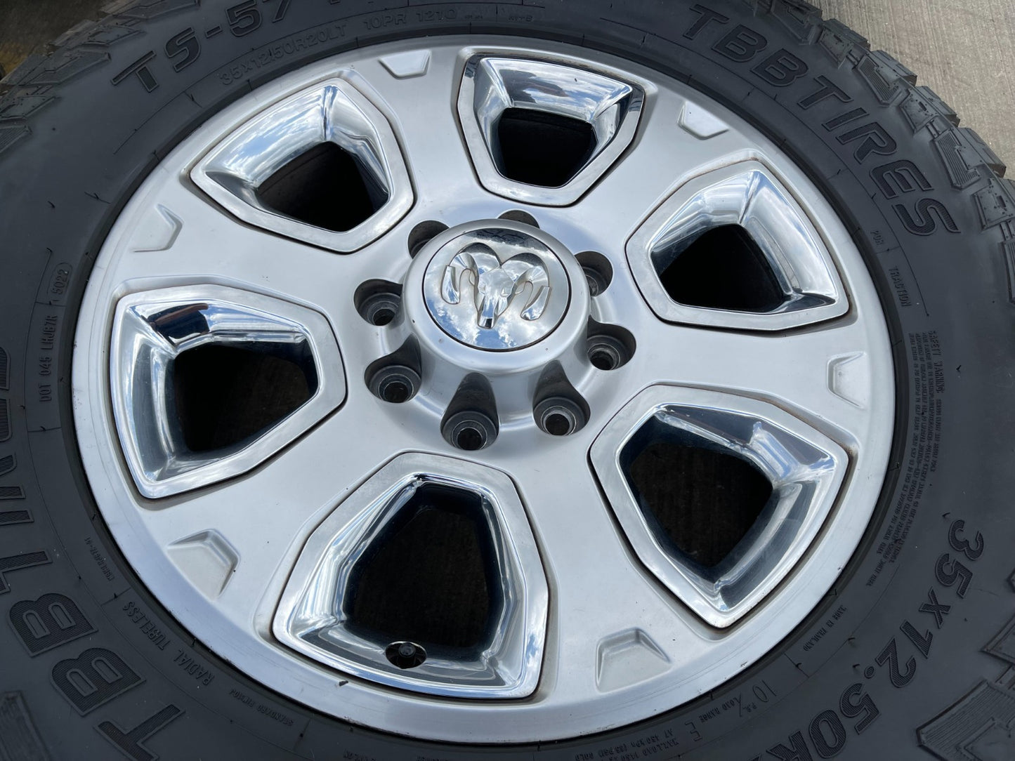 20" Dodge Ram 2500 3500 OEM 2477 CHROME wheels rims tires 35"