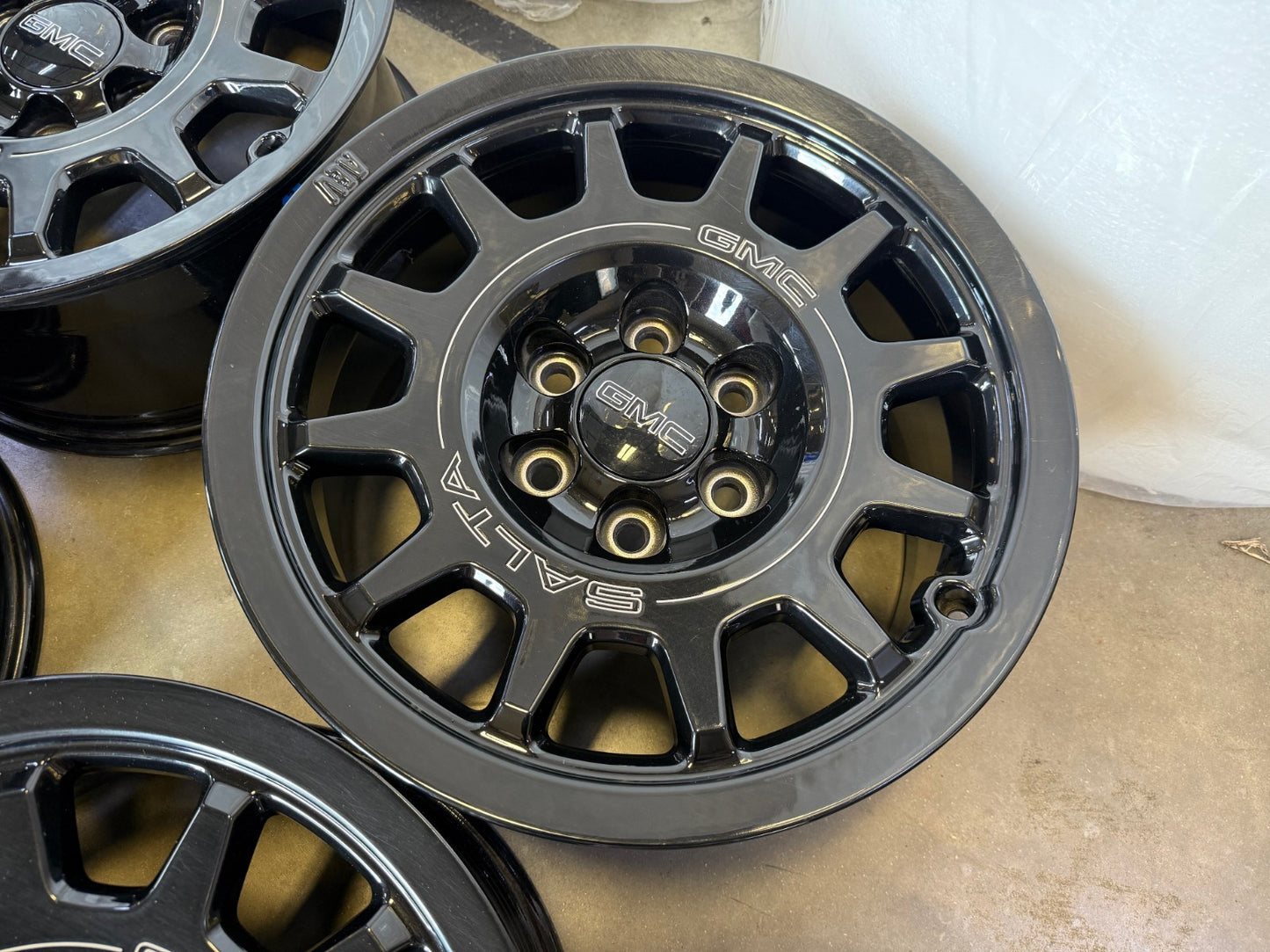 18" AEV SALTA GMC Sierra AT4X Chevy Silverado OEM rims wheels SET 2024 2025 2026