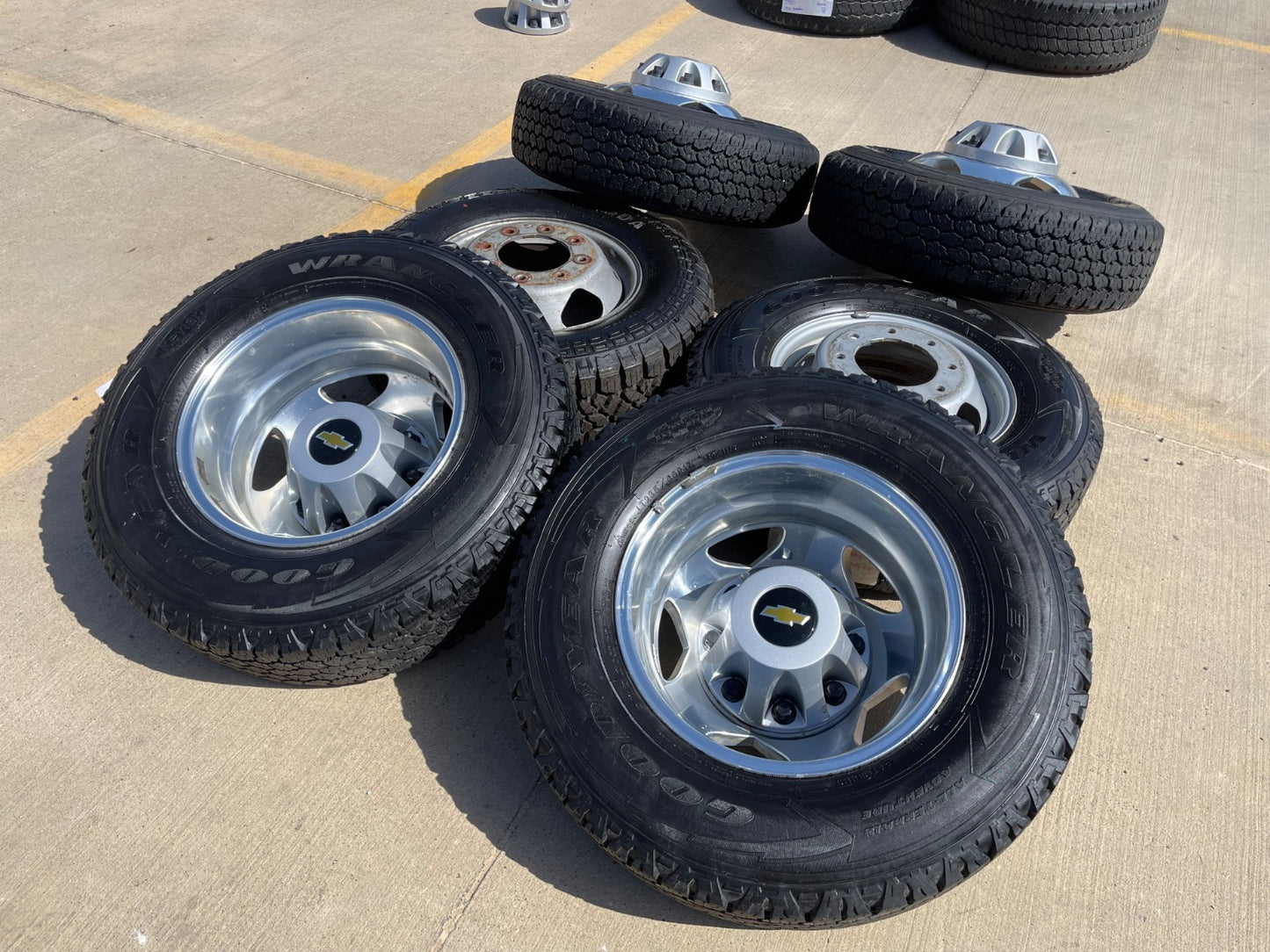 17" Chevy Silverado GMC Sierra 3500 Dually rims wheels SET OEM 5519 5520 8094