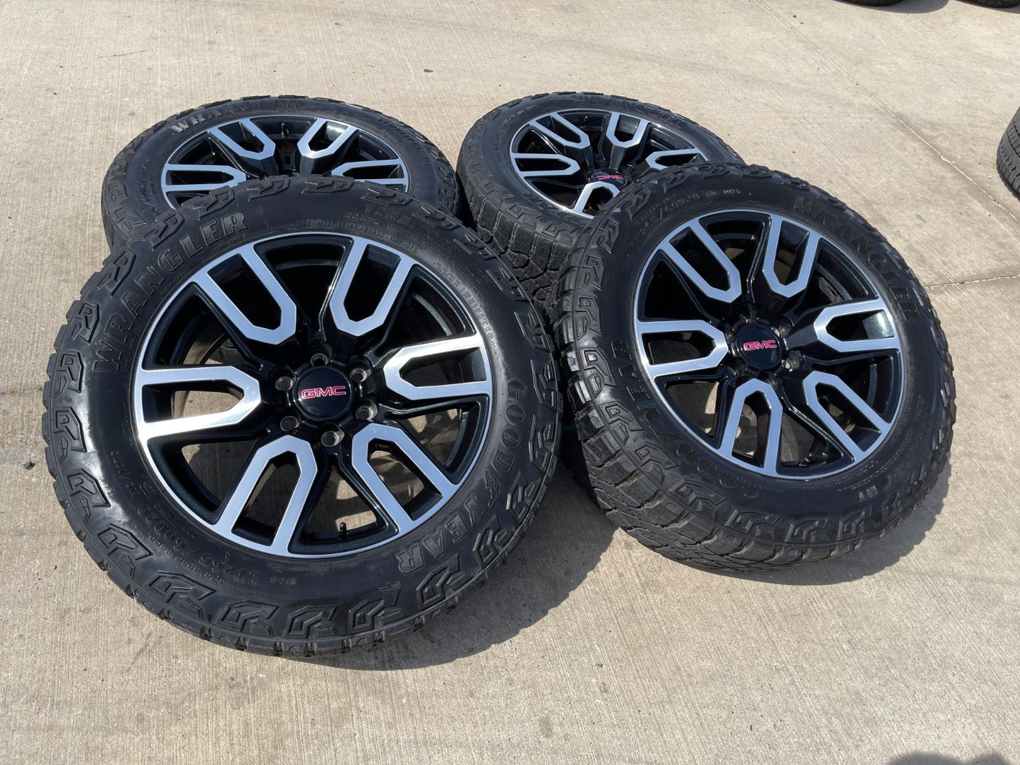 20" GMC Sierra Yukon AT4X Silverado OEM 5914 wheels rims SET GOODYEAR M/T