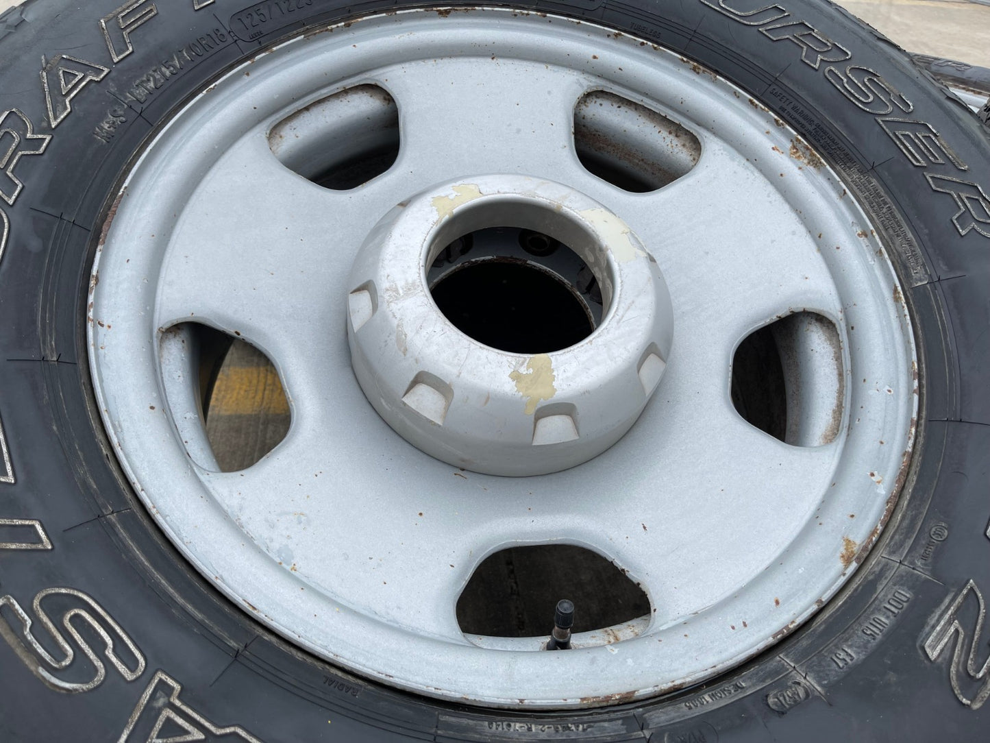 (1) 18" Ford F-250 F-350 OEM 3601 steel spare wheel rim tire