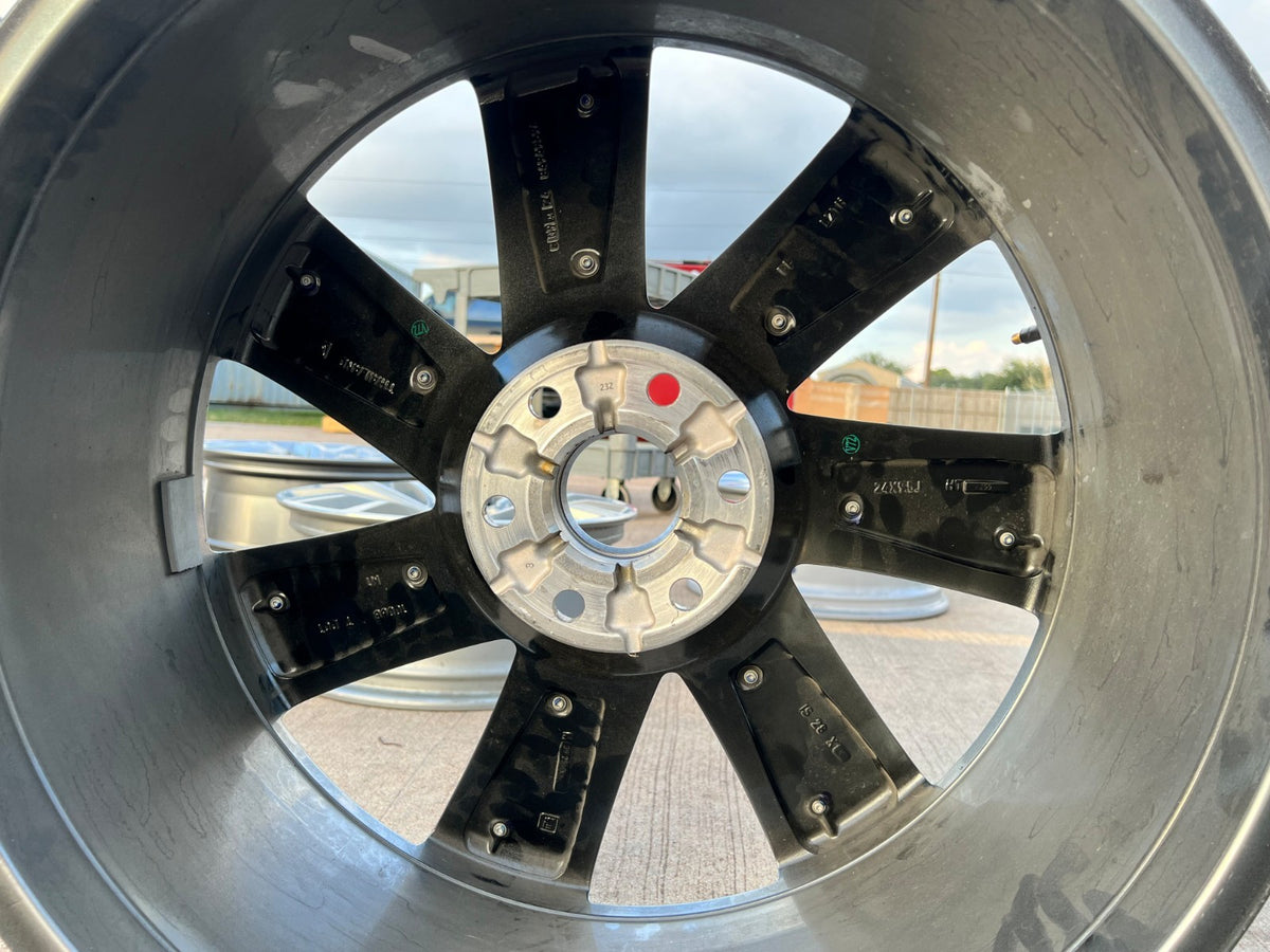 (1) 24" Cadillac Escalade V Platinum OEM wheel rim spare 2024 2025 2026