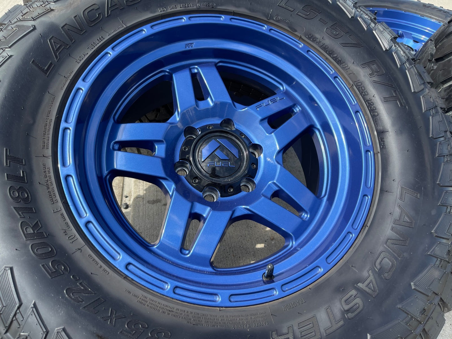18x9 18" FUEL Oxide D802 Silverado RAM Tacoma wheels rims 6x139 6x5.5 35"