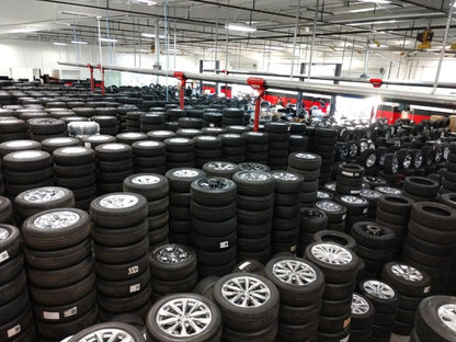 20" Ford F-250 F-350 Platinum OEM rims wheels 10103 tires MICHELIN A/T2