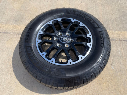 (1) 18" Toyota Tundra TRD OEM black wheel rim 75273 95407 Sequoia SET MICHELIN