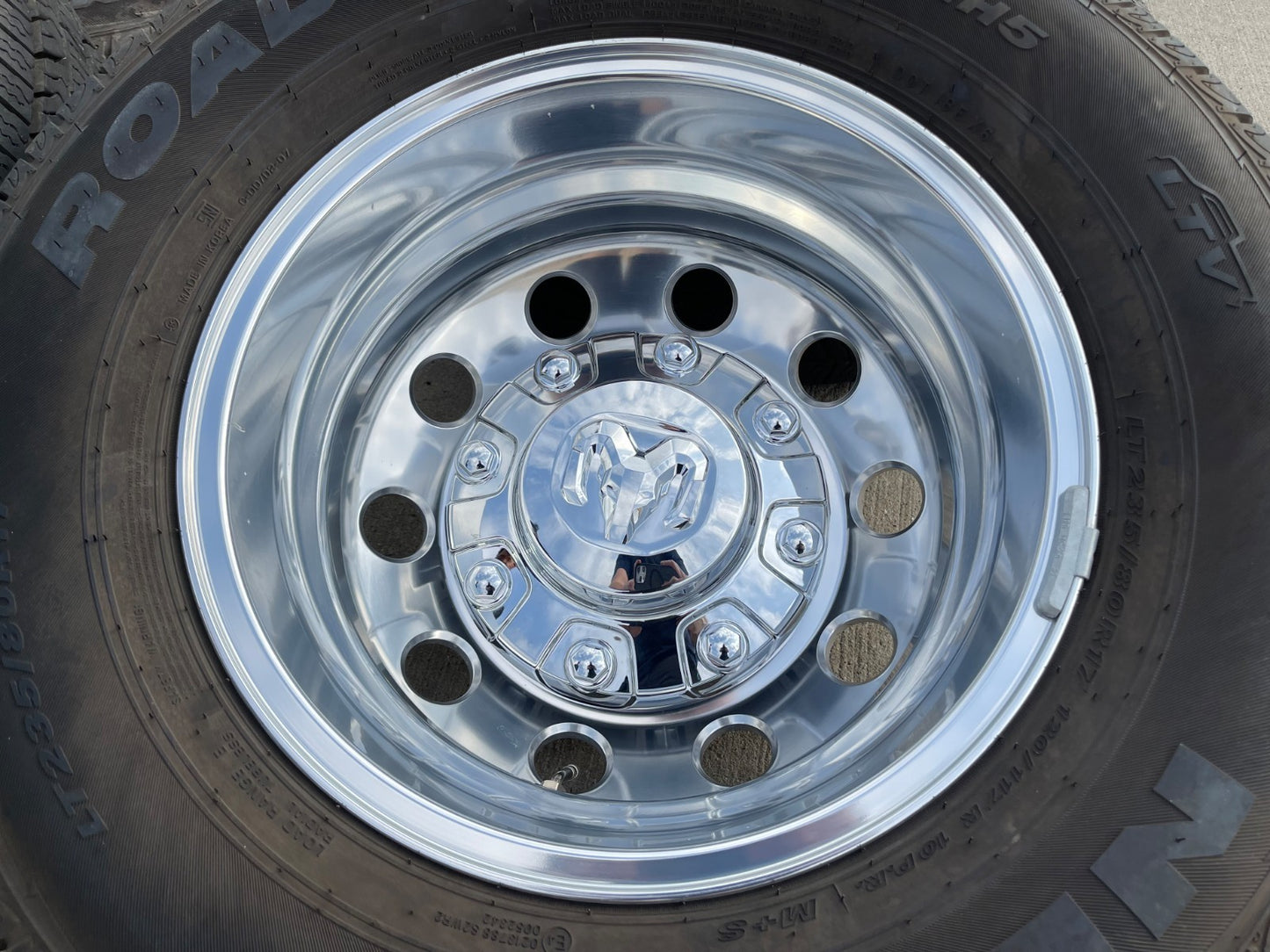 17" Dodge Ram 3500 Dually Laramie 8x200 wheels rims 2701 2702 OEM NEXEN