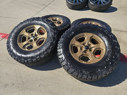 17" Jeep Gladiator RUBICON OEM wheels rims BRONZE Wrangler 9236 SET BFG A/T 33"