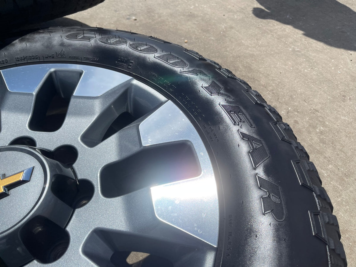 20" Chevy Silverado GMC Sierra 2500 3500 OEM 5960 5947 wheels rims SET GOODYEAR