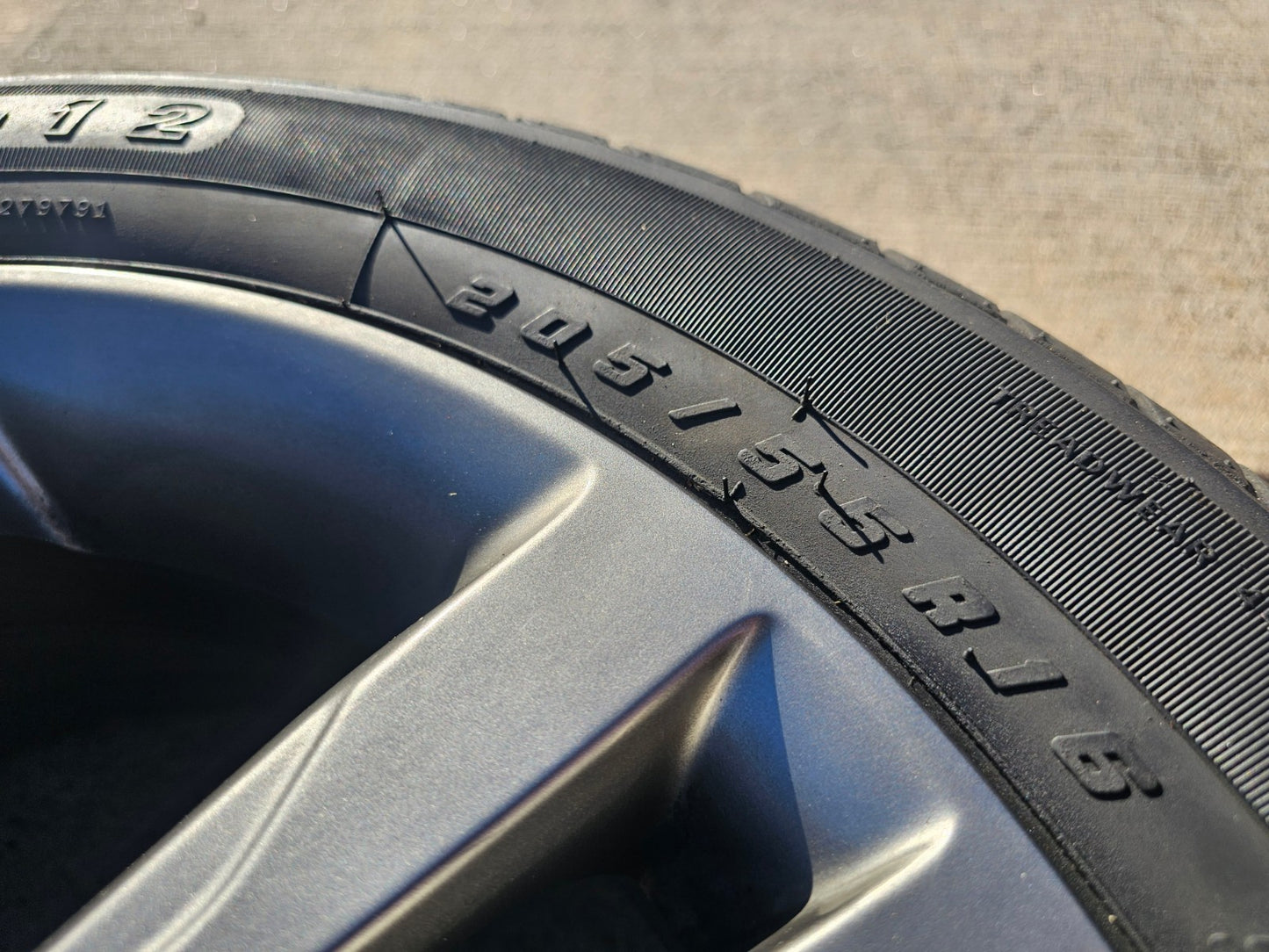 16" Hyundai Elantra Sonata OEM wheel rims 70902 Veloster tires