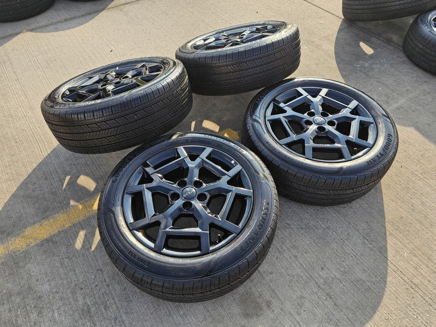 19" Kia Carnival Sorento OEM 94045 wheels rims Stinger K4 K5 2025 2026 2027 NEW