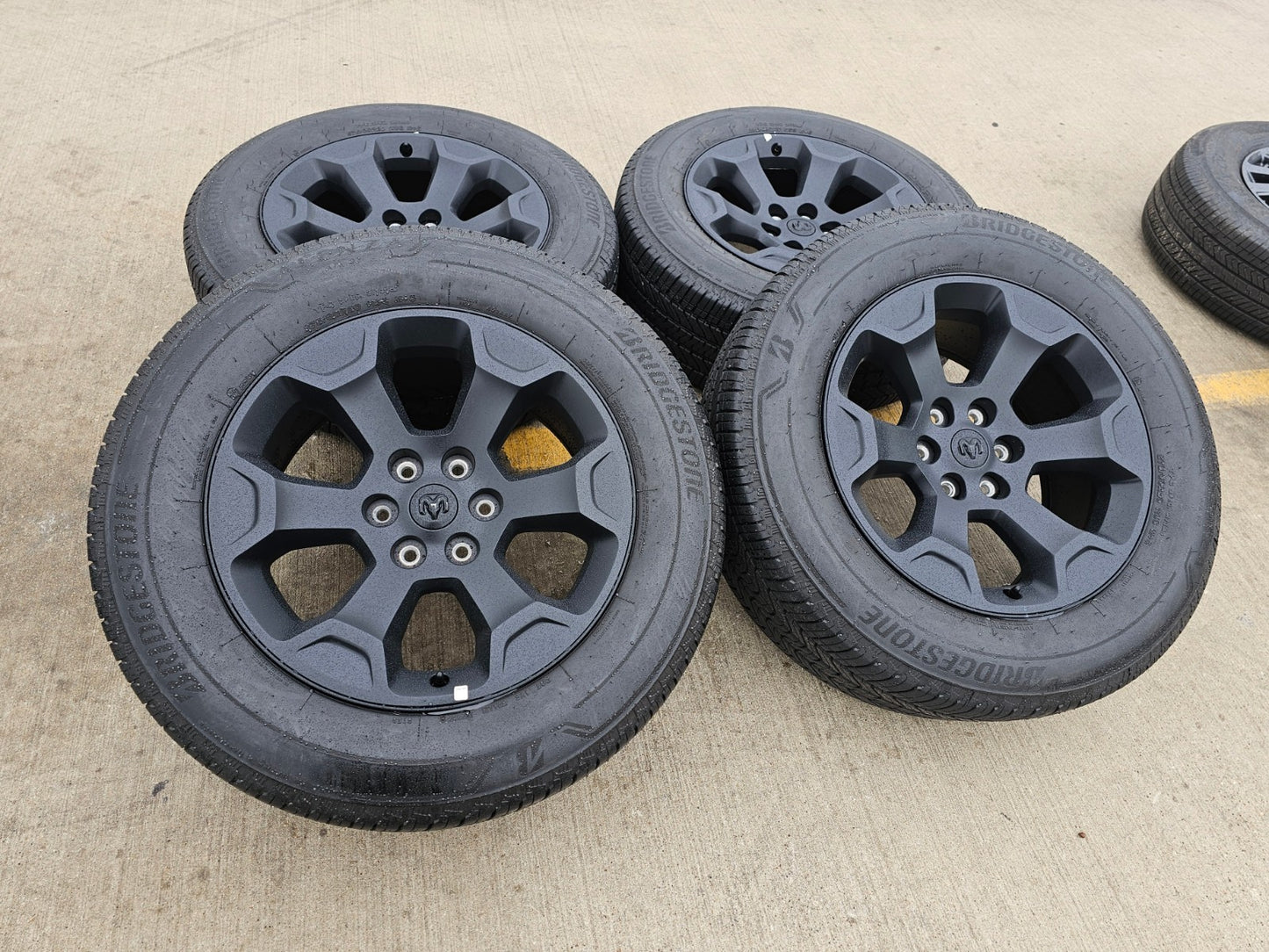 20" Dodge Ram 1500 OEM Laramie Black 2680 wheels rims 2024 2025 2026 BRIDGESTONE