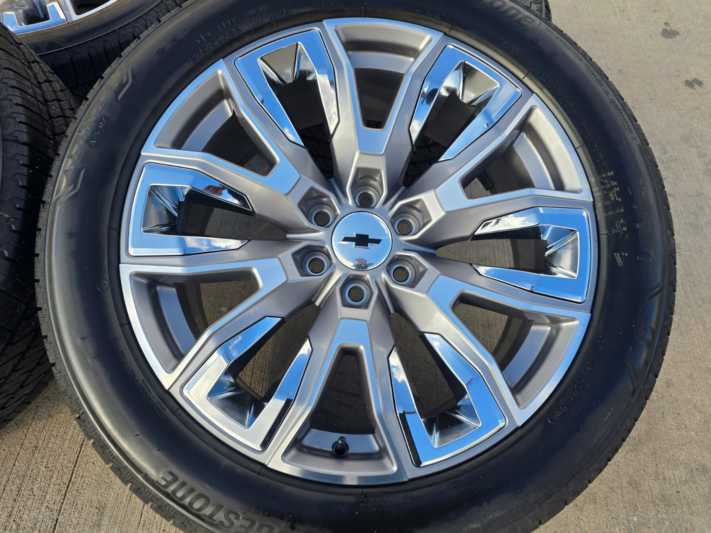 22" GMC Yukon Chevy Tahoe Escalade OEM chrome 95513 14134 wheels rims tires NEW