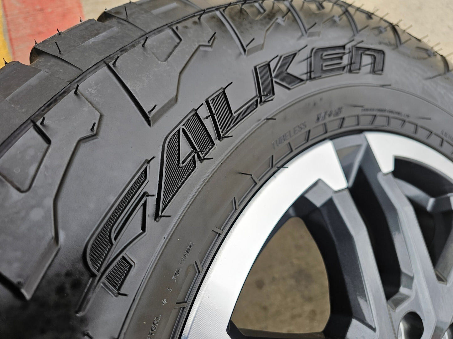 18" Toyota Tacoma TRD OEM 10641 wheels rims 2024 2025 2026 FALKEN NEW 33"