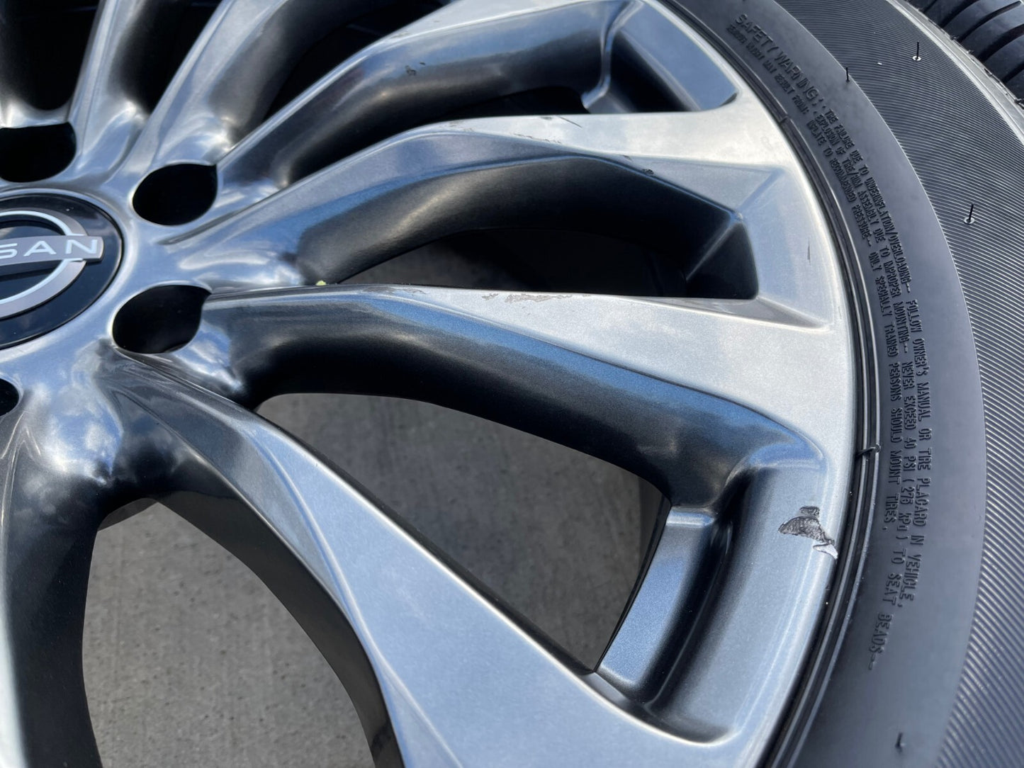 22" Infiniti QX80 QX56 Nissan Titan OEM wheels rims 62799 73770 tires