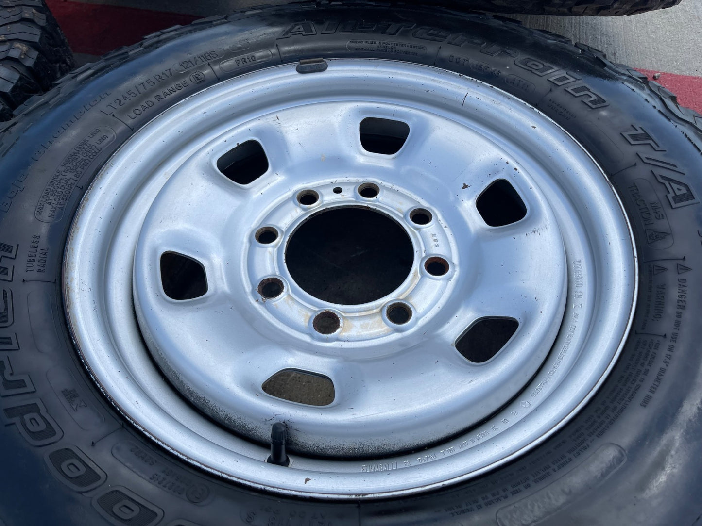 17" Ram 2500 3500 Laramie Power Wagon OEM 2497 wheels rims BFG KO2 A/T
