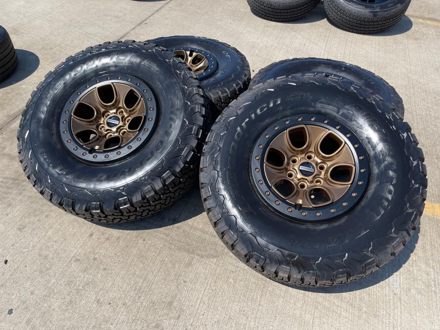 17" Ford F-150 Raptor OEM BEADLOCK rims wheels BRONZE 10459 95210 BFG 37" NEW