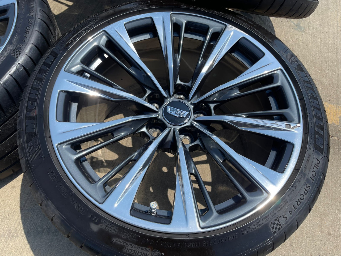 19" Cadillac CT5 CT5-V Platinum OEM 14072 14074 wheels rims 2024 2025 2026 2027