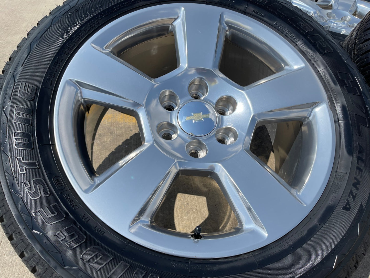 20" Chevy Silverado 1500 Tahoe Suburban OEM wheels rims 5652 BRIDGESTONE