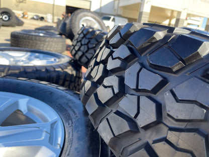 17" Jeep Wrangler Rubicon OEM wheels rims 9216 Gladiator BFG KM2 M/T