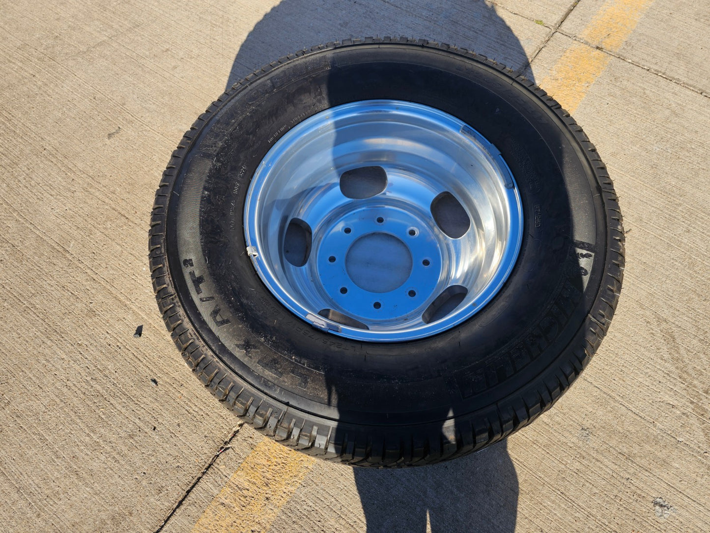 17" Ford F-350 Dually OEM rim wheel 10478 tire MICHELIN NEW