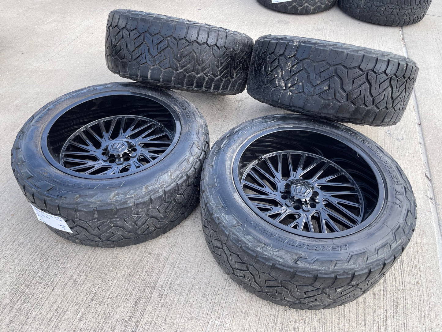 22x12 TIS 553B Chevy Silverado Ford F-150 RAM wheels rims 6x139 6x135