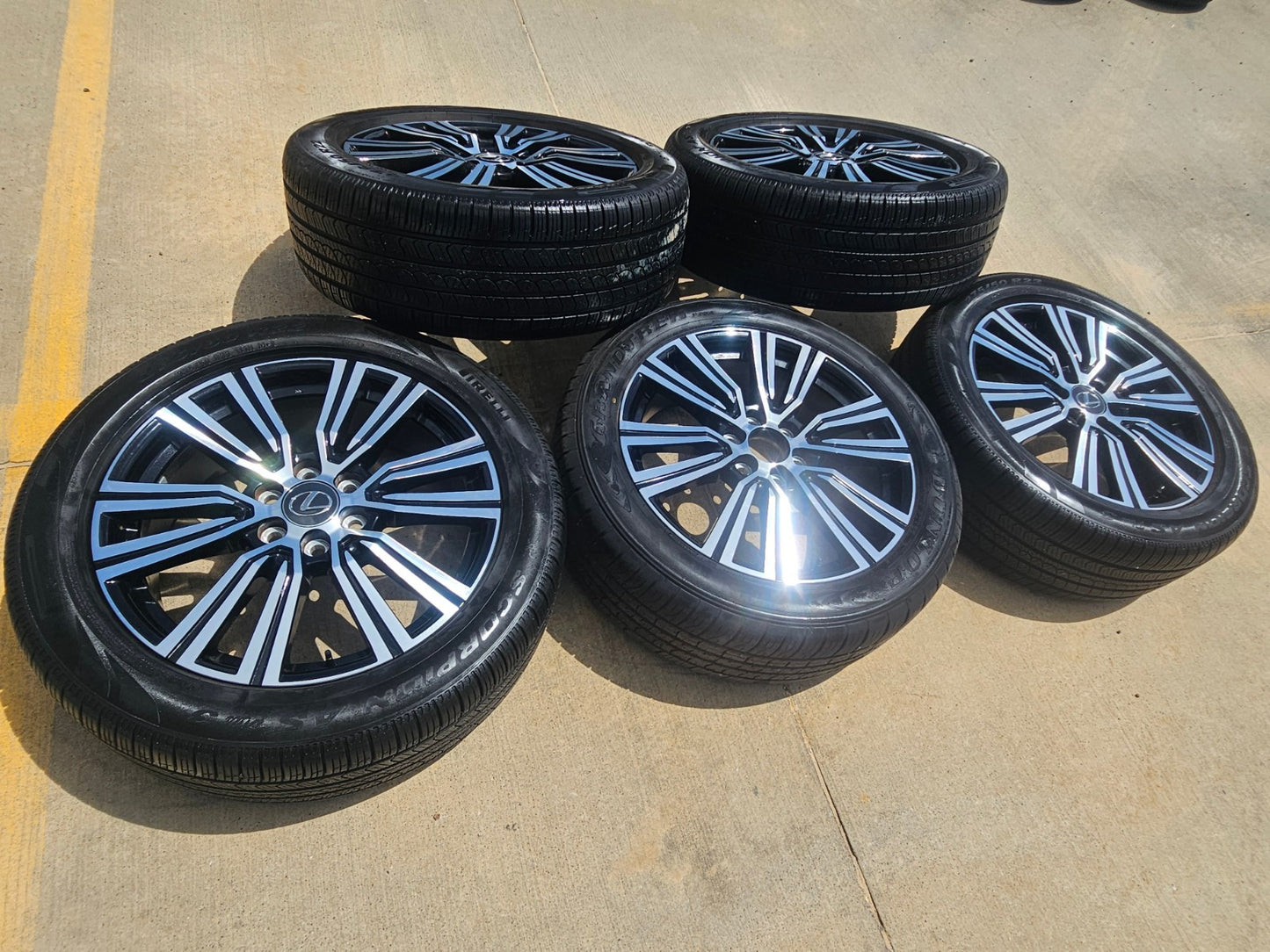 22" Lexus LX600 GX550 OEM wheels rims 74402 Toyota Tundra Sequoia SET PIRELLI