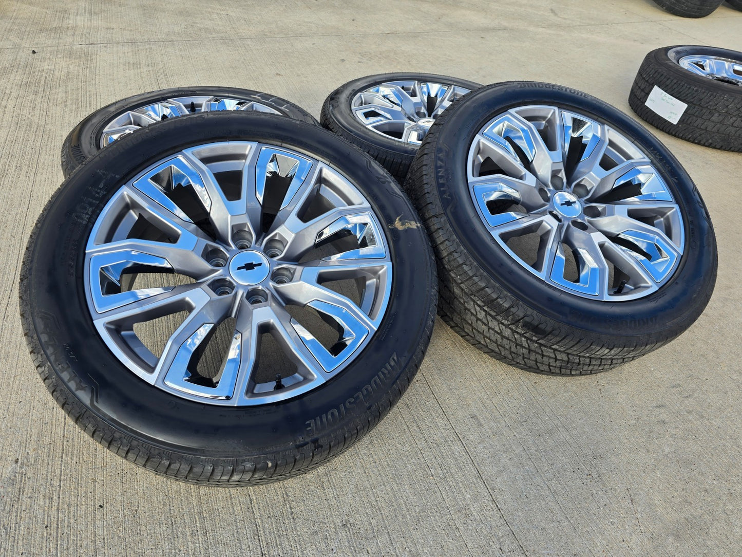 22" GMC Yukon Chevy Tahoe Escalade OEM chrome 95513 14134 wheels rims tires NEW