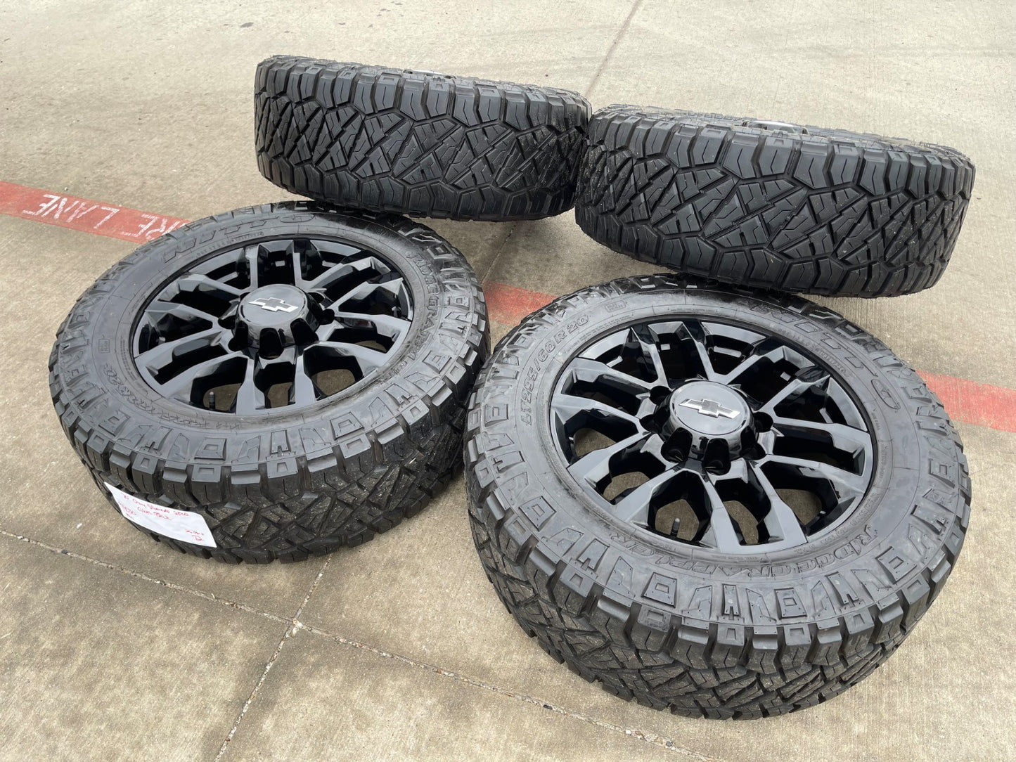 20" Chevy Silverado Trail Boss GMC AT4 2500 OEM 94030 wheels rims NIRTO 34"