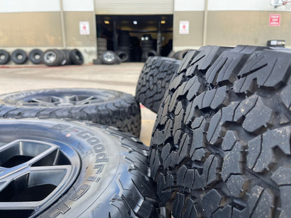 17" Jeep Gladiator RUBICON OEM wheels rims black Wrangler 9326 SET BFG A/T 33"