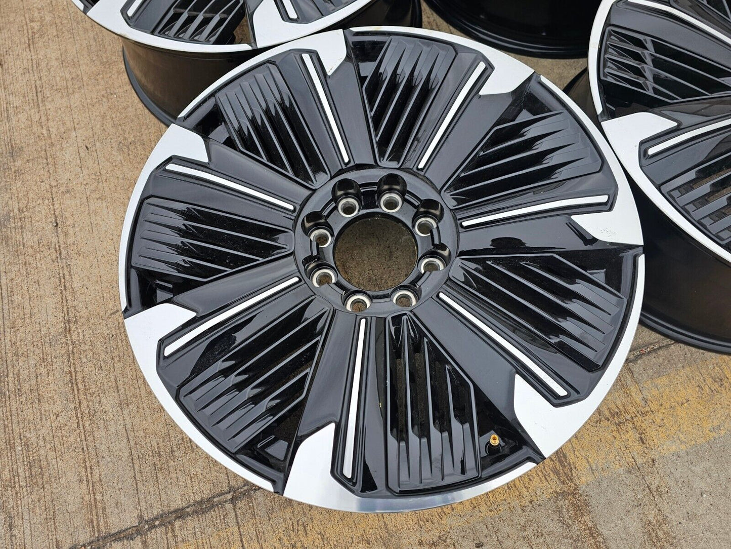 24" Cadillac Escalade IQ EV OEM 8x165 wheels rims Hummer 2500 2023 2024 2025