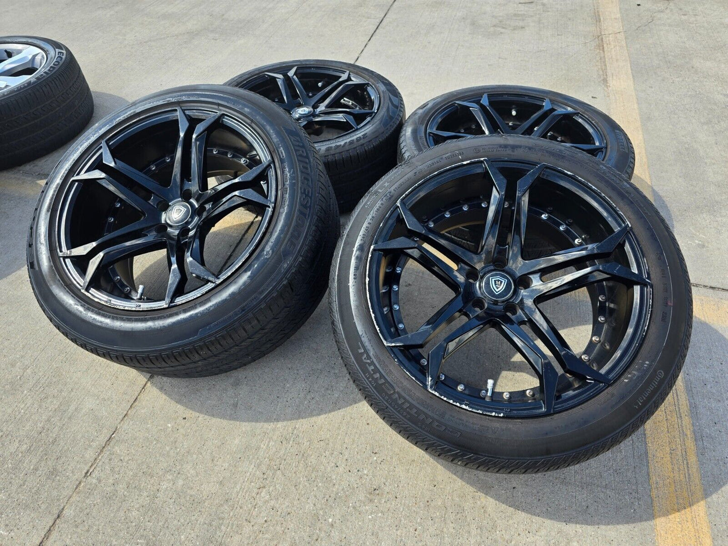 20x10.5 Marquee Chrysler 300 Dodge Charger Challenger wheels rims 2021 2022 2023