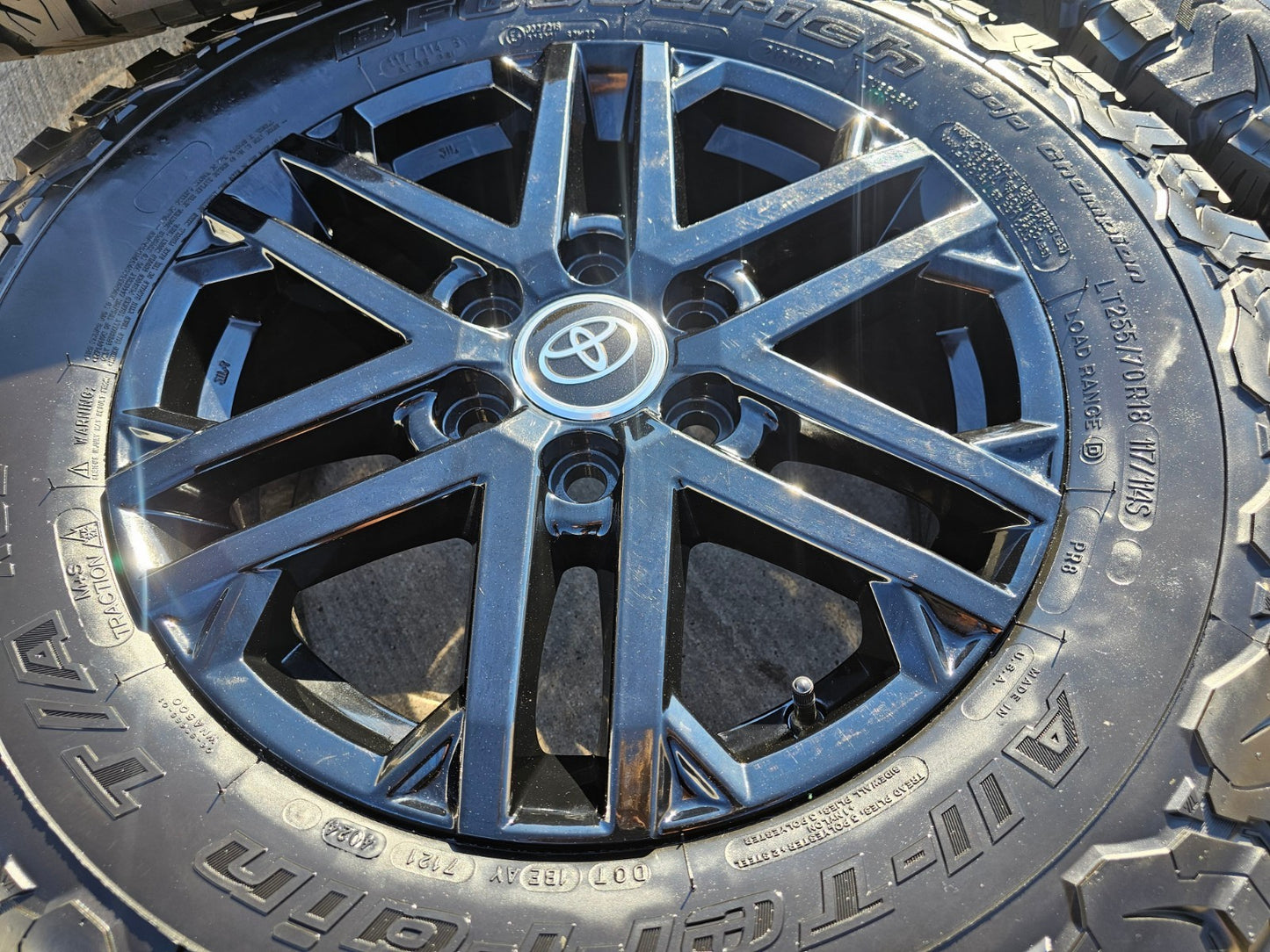 18" Toyota Tundra Sequoia TRD OEM 75281 wheels rims LX600 2025 2026 NEW BFG KO2