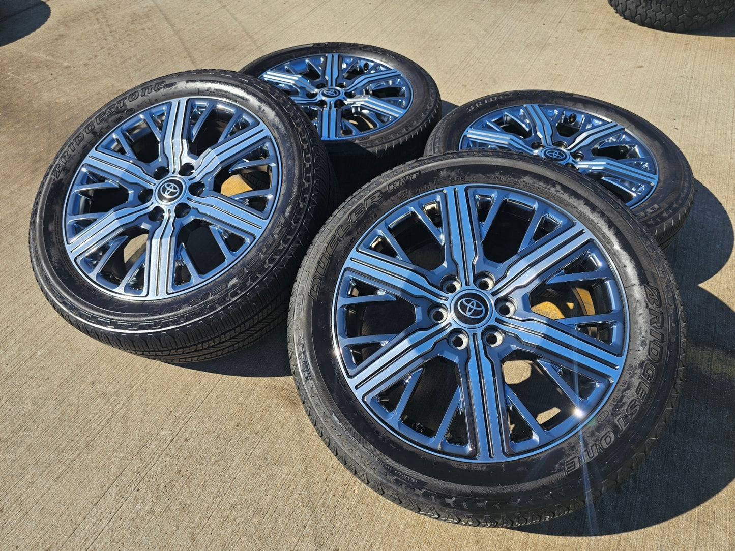 22" Toyota Tundra Sequoia OEM wheels rims 75282 Land Cruiser GX550 CAPSTONE