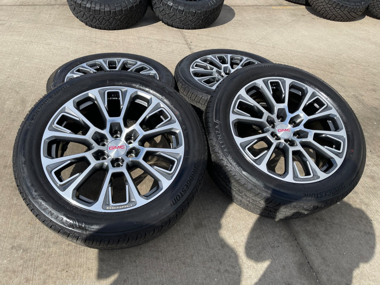 22" GMC Yukon Sierra DENALI OEM wheels rims Tahoe BRIDGESTONE 2024 2025 2026 NEW