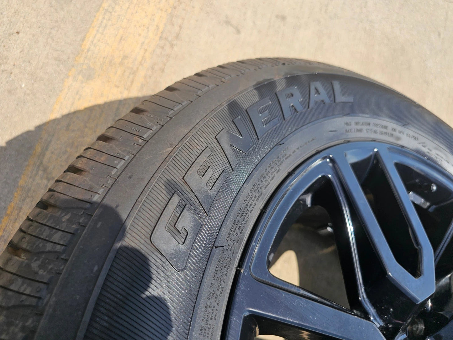 20" GMC Sierra Yukon Chevy OEM black 5914 5918 wheels rims 2023 2024 2025 2026